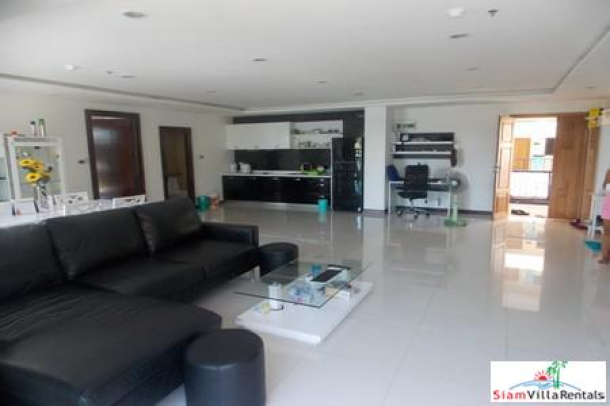 2 Bedrooms For Rent in Central Pattaya-12
