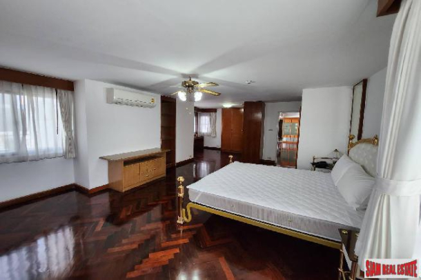 Large and Comfortable Two Bedroom for Rent in Khlong Toei-7