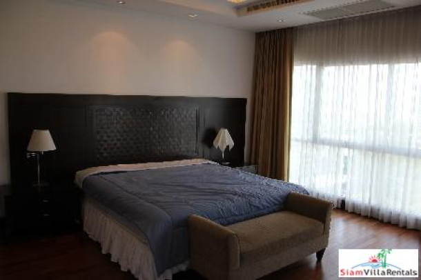 Royal Residence Park | Large Three Bedroom Condo for Rent in a Convenient Lumphini Area-16
