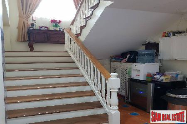 Beautiful Extra Large Four Bedroom Home for Sale in Bearing, Bangkok-5