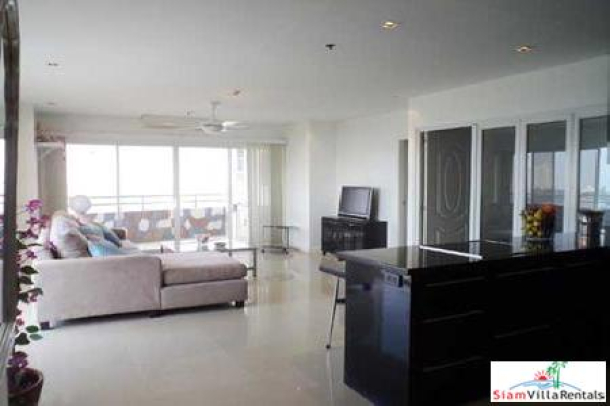 Beautiful 114SQ.M. 2 Bedroom Condo in Central Pattaya for Long Term Rent-5