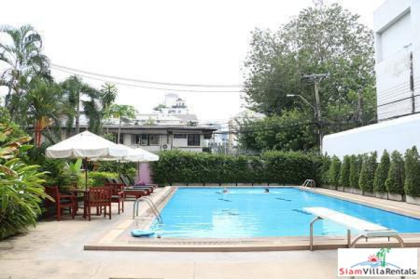 Swasdi Mansion | Two Bedroom Ground Floor Pet Friendly Condo with Nice Terrace for Rent on Sukhumvit 31-1