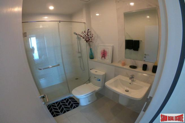 Contemporary Two Bedroom in a Great Location, Sukhumvit 24-19