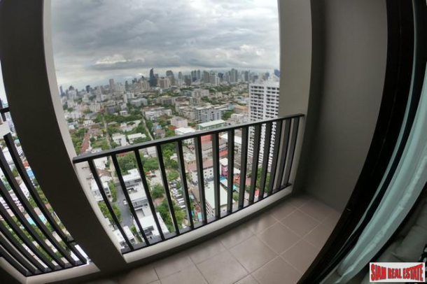 Le Premier II Condo Sukhumvit 59 | Large Two Storey Duplex with Fantastic Views of the City in Thong Lo-23