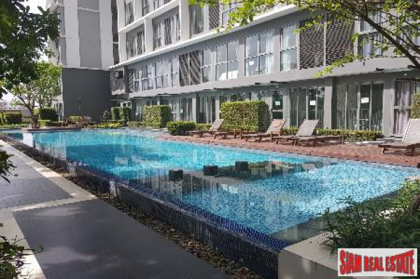Ideo Mobi Sukhumvit | Loft Duplex with Two Bedrooms and Pool Views for Rent in On-Nut-1