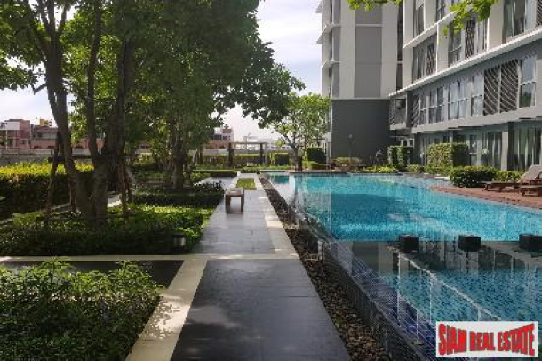 Ideo Mobi Sukhumvit | Loft Duplex with Two Bedrooms and Pool Views for Rent in On-Nut-4