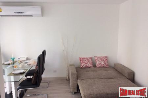 Ideo Mobi Sukhumvit | Loft Duplex with Two Bedrooms and Pool Views for Rent in On-Nut-8