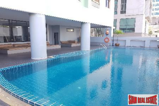 Le Premier II Condo Sukhumvit 59 | Large Two Storey Duplex with Fantastic Views of the City in Thong Lo-12