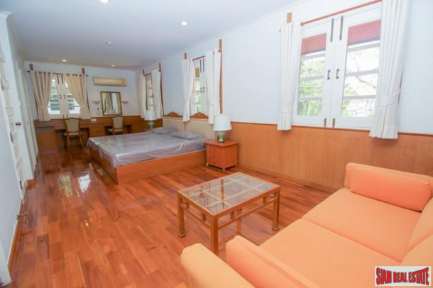 Le Premier | Spacious Three Bedroom, Four Bath Condo for Rent in Thong Lo-28