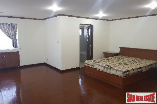 Le Premier Condo Sukhumvit 59 | Deluxe Three Bedroom, Four Bath Condominiums for Sale in Thong Lo-6
