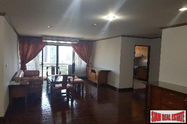 Le Premier | Spacious Three Bedroom, Four Bath Condo for Rent in Thong Lo-9