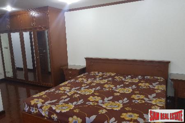 Le Premier | Spacious Three Bedroom, Four Bath Condo for Rent in Thong Lo-4