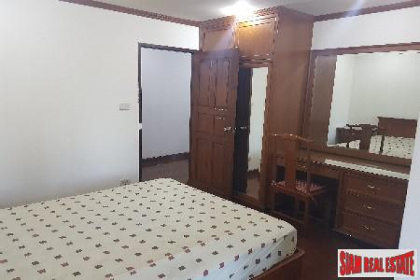 Le Premier | Spacious Three Bedroom, Four Bath Condo for Rent in Thong Lo-8