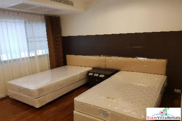 Shanti Sadan | Extra Large Three Bedroom + 1 Study room  Condo for Rent in Thong Lo-3