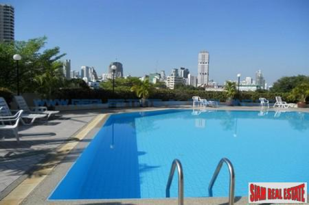 Baan Sukhumvit | Elegant Top Floor Living in this Spacious 3-5 Bedroom Penthouse at Sukhumit Soi 36-18