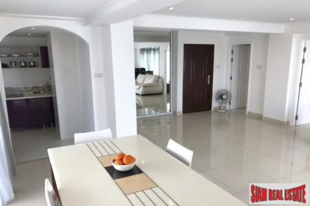 Big Discount Perfect Location- 1 Bedroom 73 Sq.M. For Sale in North Pattaya in Prime Location-3
