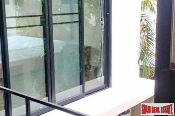 Four Bedroom Pool Residence Right in Town in Chiang Mai-14