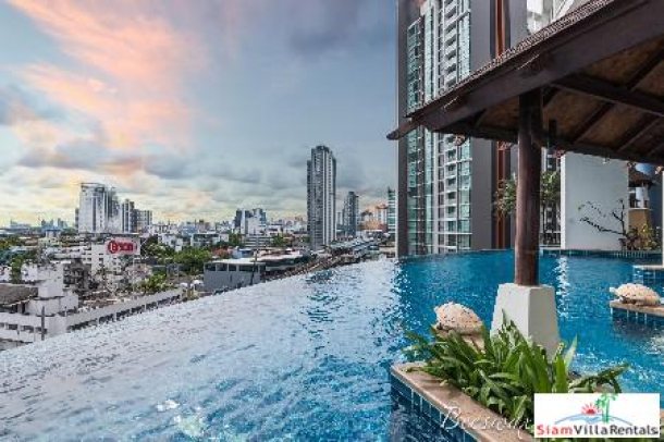 Skywalk Condo | Fantastic City Views from this Contemporary Two Bedroom Condo in Phra Khanong-11