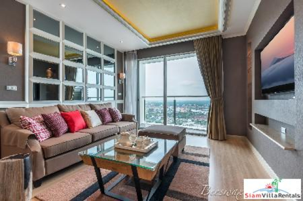 Skywalk Condo | Fantastic City Views from this Contemporary Two Bedroom Condo in Phra Khanong-12