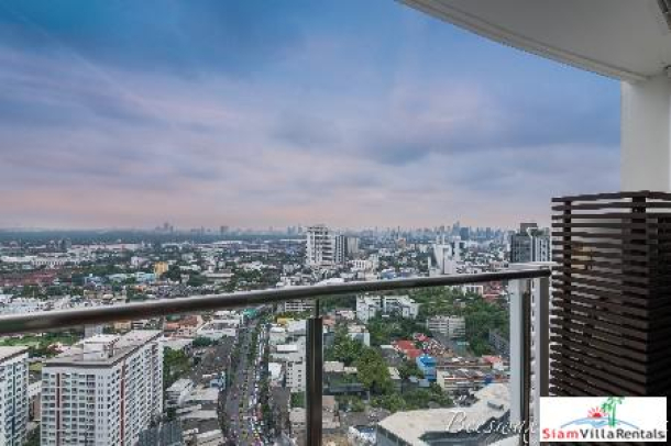 Skywalk Condo | Fantastic City Views from this Contemporary Two Bedroom Condo in Phra Khanong-2