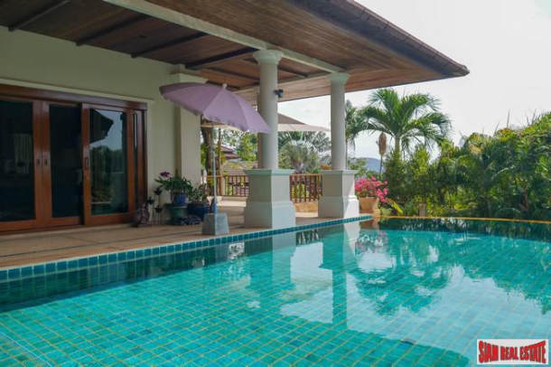 Modern Three-Bedroom Beachfront House in Banglamung Pattaya-25