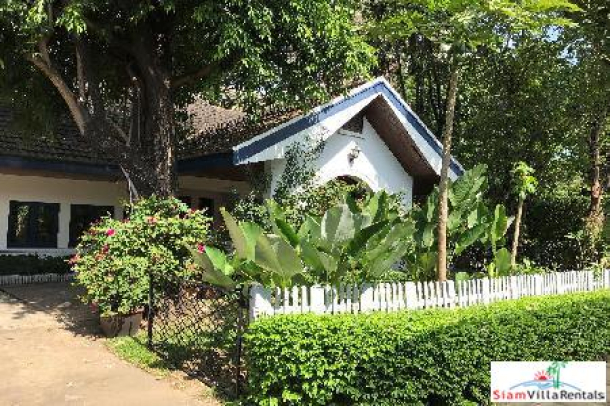 Single Family House with Private Pool in the Heart of the City, Phormphong BTS, Bangkok-3