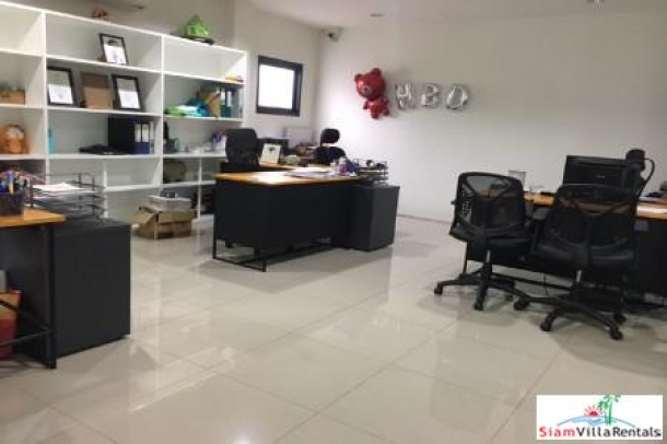 Three Storey Home Office for Rent in Lat Phrao-9
