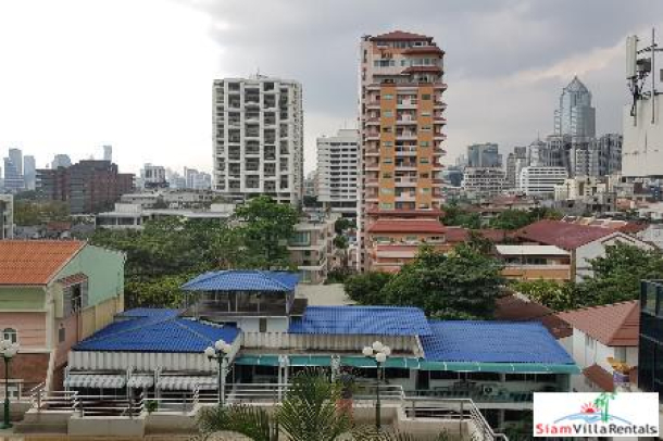 Spacious One Bedroom Condo for Rent in Khlong Toei, Bangkok-11