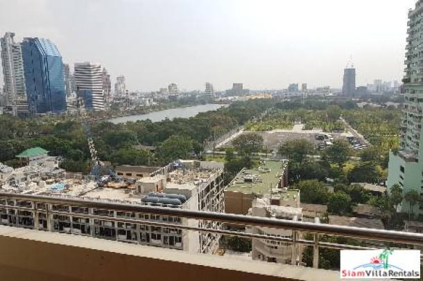Spacious Three Bedroom Condo with Great City View in Khlong Toei, Bangkok-1