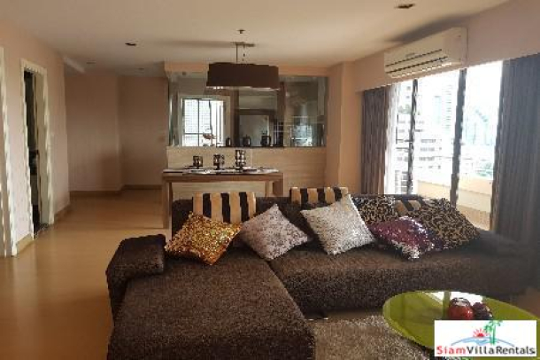 Spacious Three Bedroom Condo with Great City View in Khlong Toei, Bangkok-12