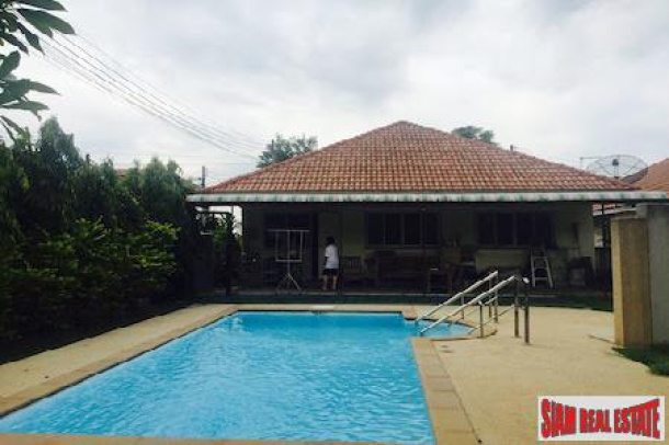 House with Pool and Large Lot Priced to Sell in San Kamphang, Chiang Mai-11