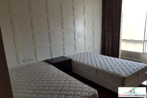 Modern Designed Two Bedroom on Sukhumvit 55-6