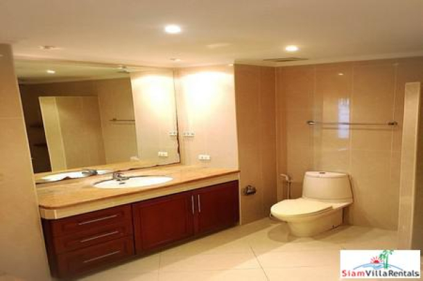 Large 1 Bedroom (81 Square Meters) Apartment In A Great Location - Jomtien-9