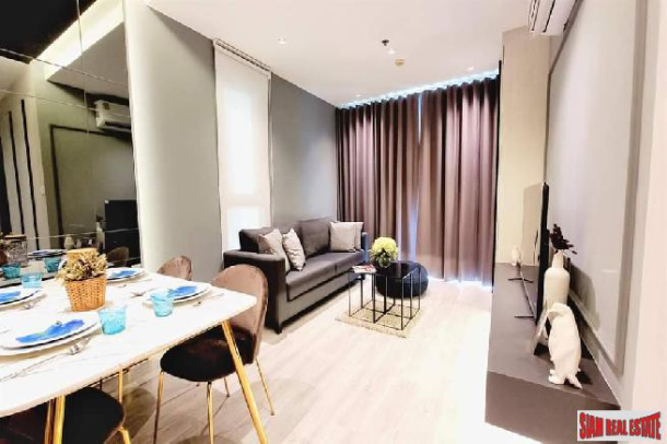 Sky Walk Condo | Large Two Bedroom on 21st Floor at Phra Khanong-11