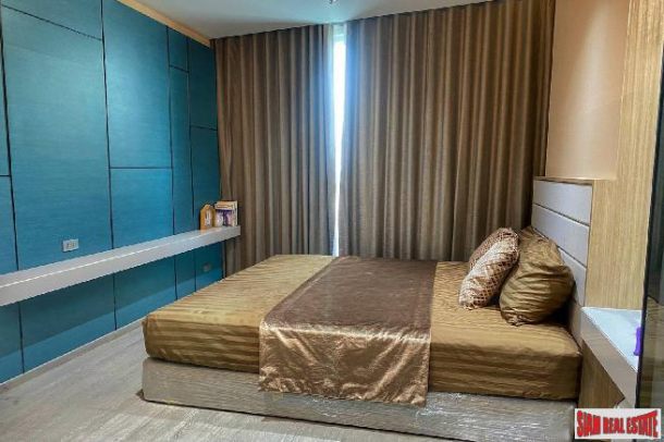 Sky Walk Condo | Elegant Two Bedroom  for Rent in Phra Khanong.-2