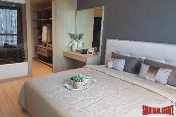 Sky Walk Condo | Spacious One Bedroom on the 26th Floor in Phra Khanong-2