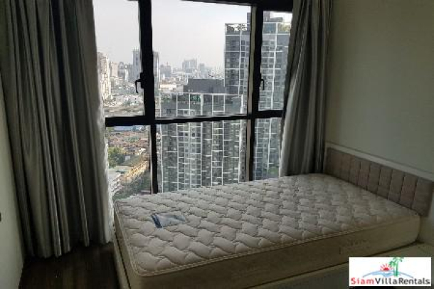 WYNE Sukhumvit | Two Bedroom in a Great Location for Rent in Phra Khanong-13