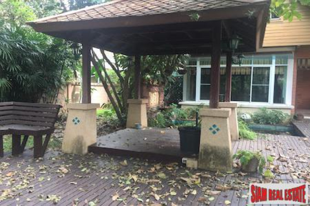 Elegant Classic Home with Large Garden in The Sala, Chiang Mai-8