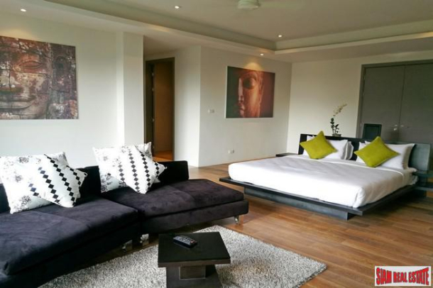 Park 24 Condo | Contemporary One Bedroom with Excellent Location off Sukhumvit 24-26