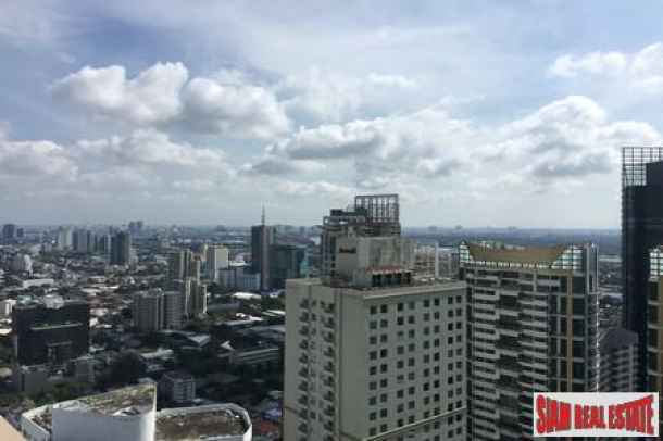 Park 24 Condo | City Views from this One Bedroom located off Sukhumvit 24-13