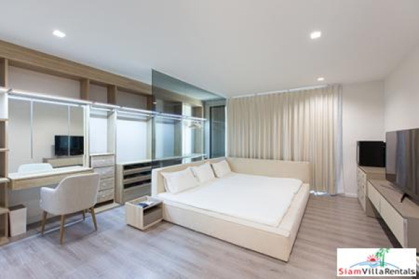 Ultra Contemporary 3.5 Storey Townhouse for Rent in Phahon Yothin, Bangkok-10