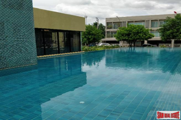 1 Bedroom Luxury High Rise with Fantastic Pools and Facilities for Rent-26