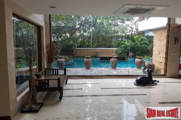 Private, Luxurious and Convenient House on Sukhumvit 24, Bangkok-14