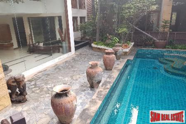 Private, Luxurious and Convenient House on Sukhumvit 24, Bangkok-9