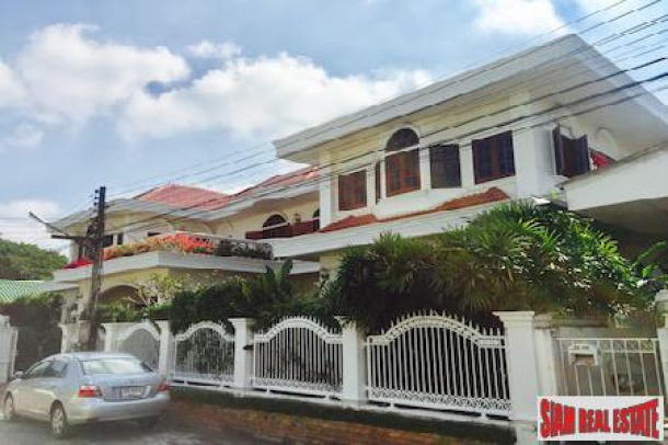 Expansive Eight Bedroom Opposite Lanna Golf Course in Chang Phuak, Chiang Mai-1