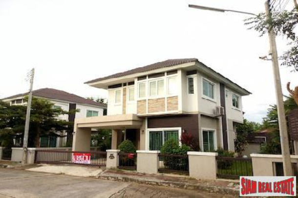 Three Bedroom Home for Sale in Nice Development, San Pu Loei, Chiang Mai-14