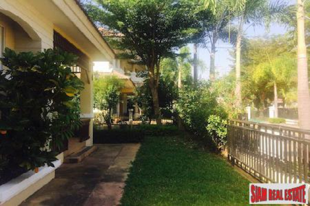 Elegant Three Bedroom Home for Sale in Quiet Development, Chiang Mai-14