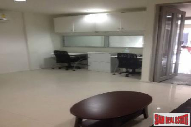 Noble Cube | Three Storey Townhome for Sale in Pattanakarn-15