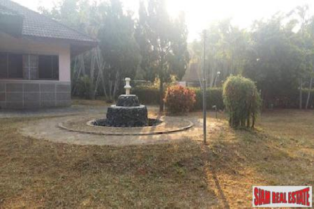 Small Thai House on a  Large Land Plot in Rong Wua Daeng, Chiang Mai-2