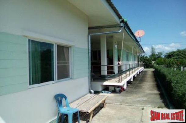 Investment Opportunity with this Thai Style 4 Bedroom in Nam Phrae, Chiang Mai-14